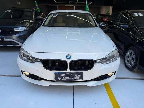 BMW 320i 2.0 16V TURBO GASOLINA 4P AUTOMÁTICO BMW 320i 2.0 16V TURBO GASOLINA 4P AUTOMÁTICO
